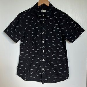 Short sleeve button down